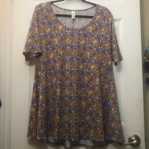 LuLaRoe Perfect T
